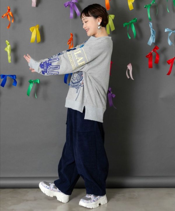 娃頭拼接造型上衣 