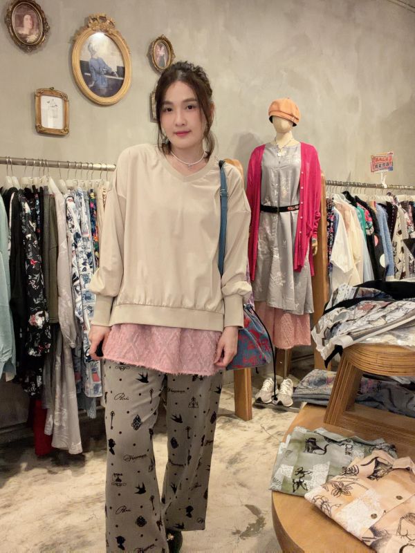 羽毛蕾絲簍空背心 