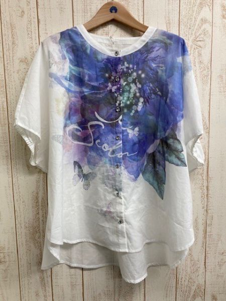 水彩暈染花朵上衣 