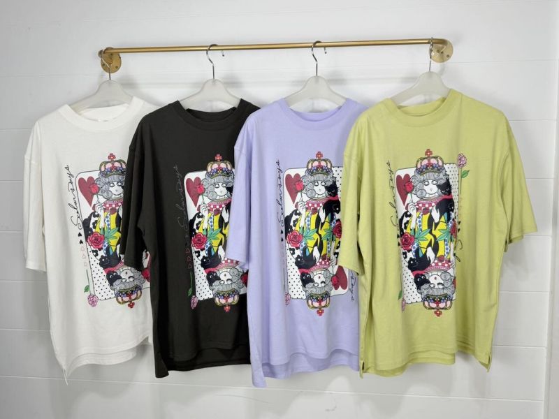 娃娃頭貓咪皇撲克牌上衣 