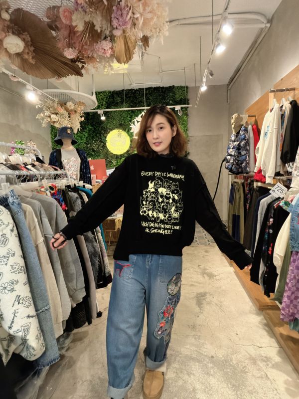 狗狗集合造型拼接上衣 