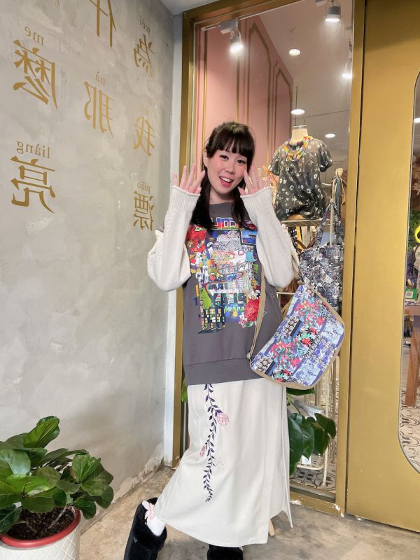 彩虹城市麻花袖上衣 