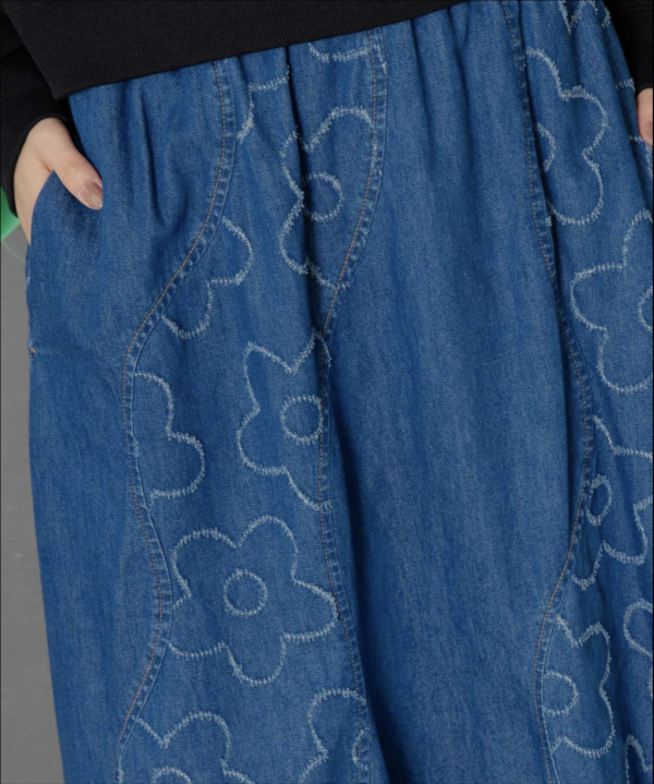 立體壓紋小花拼接牛仔裙 