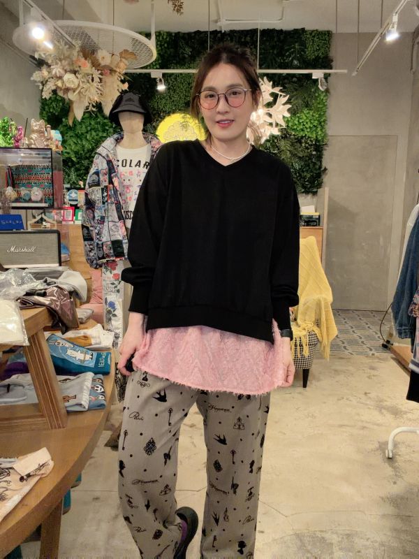 羽毛蕾絲簍空背心 