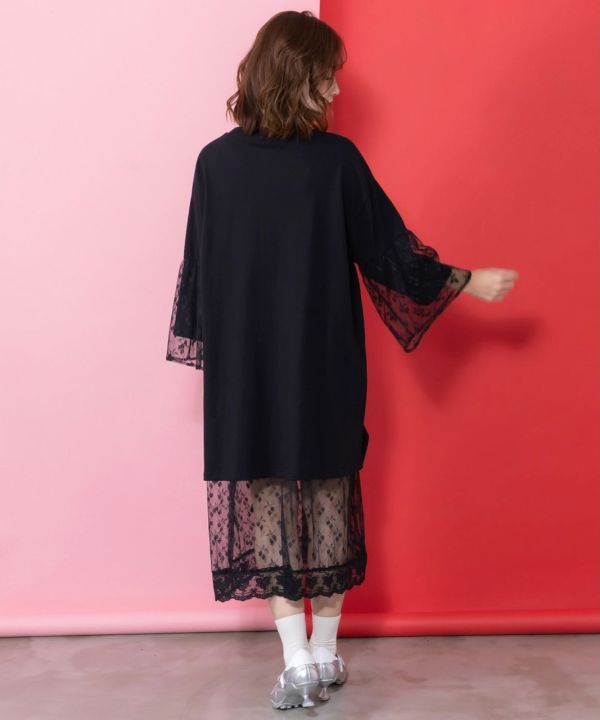 塗鴉拼接蕾絲長版衣 