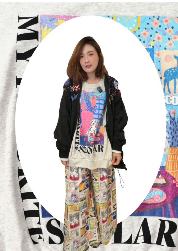 藝術家窩中造景上衣 