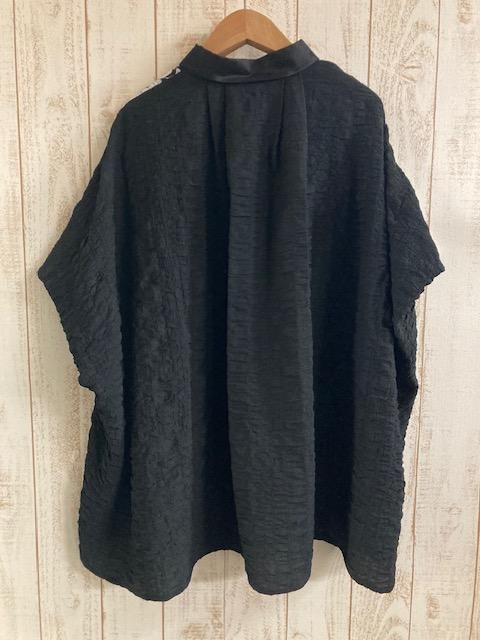 花朵蕾絲框襯衫 