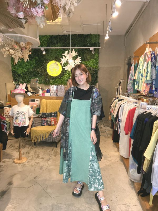 插畫拼接細肩帶洋裝 