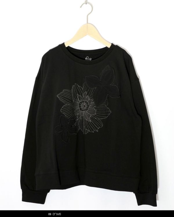 PREMIUM系-電繡花朵上衣 