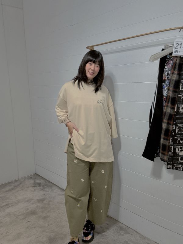 霸璃帝石洗造型上衣 