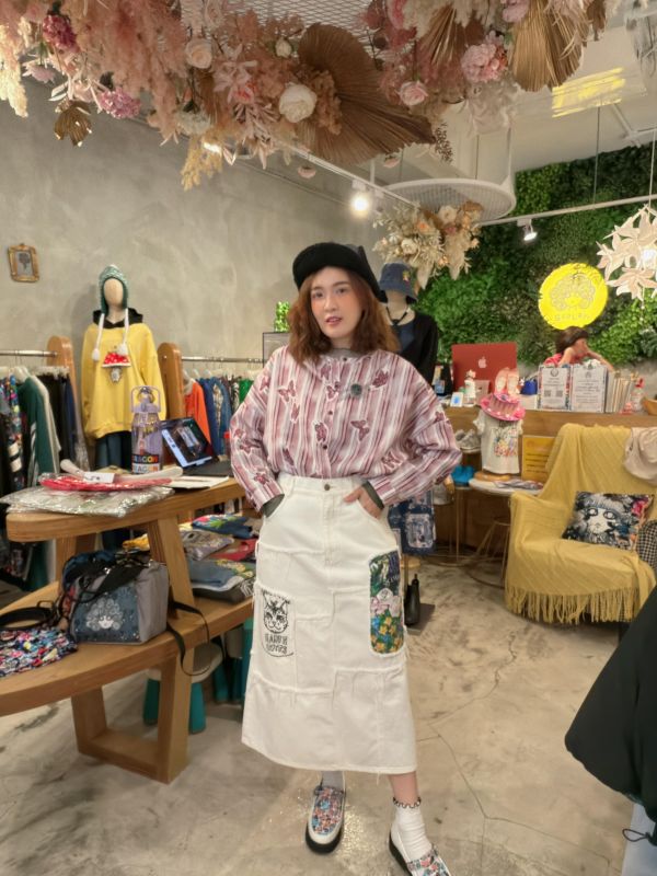 直條蝴蝶立領襯衫 