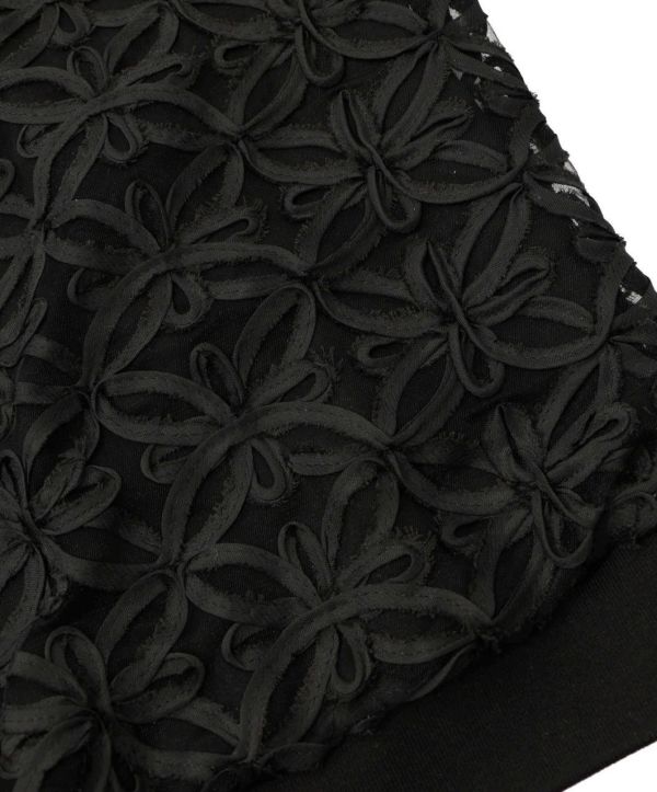 花朵蕾絲滿上衣 