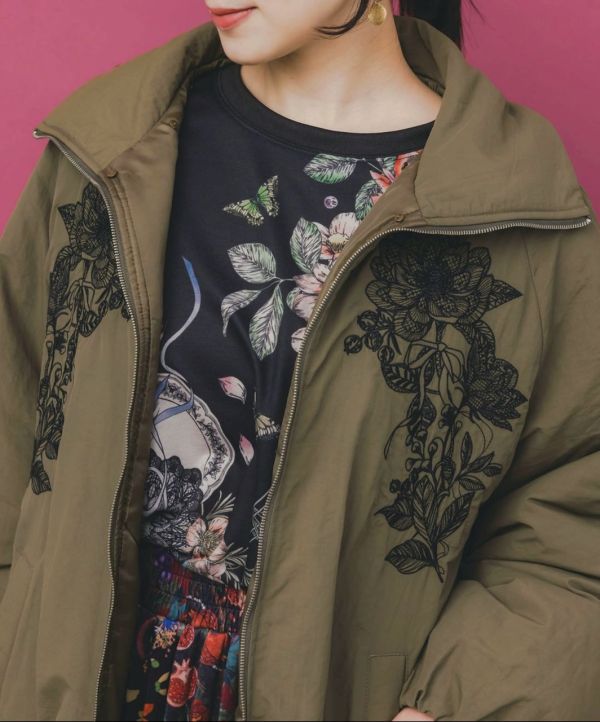 可拆領-花朵刺繡鋪棉夾克 