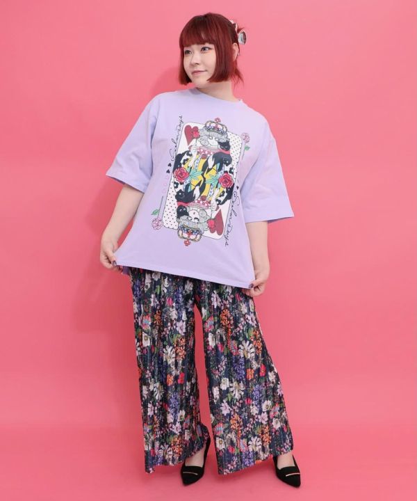 娃娃頭貓咪皇撲克牌上衣 