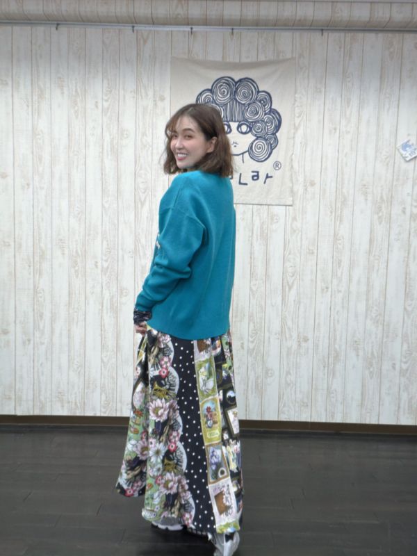 樂理花藤滿版裙子 