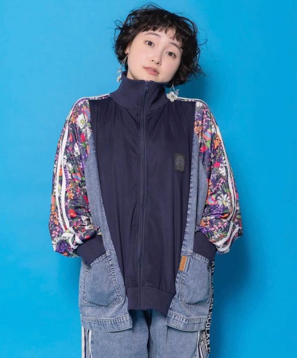 暹羅貓花朵運動牛仔拼接外套 