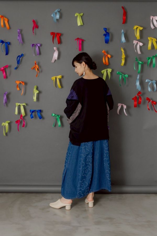 立體壓紋小花拼接牛仔裙 