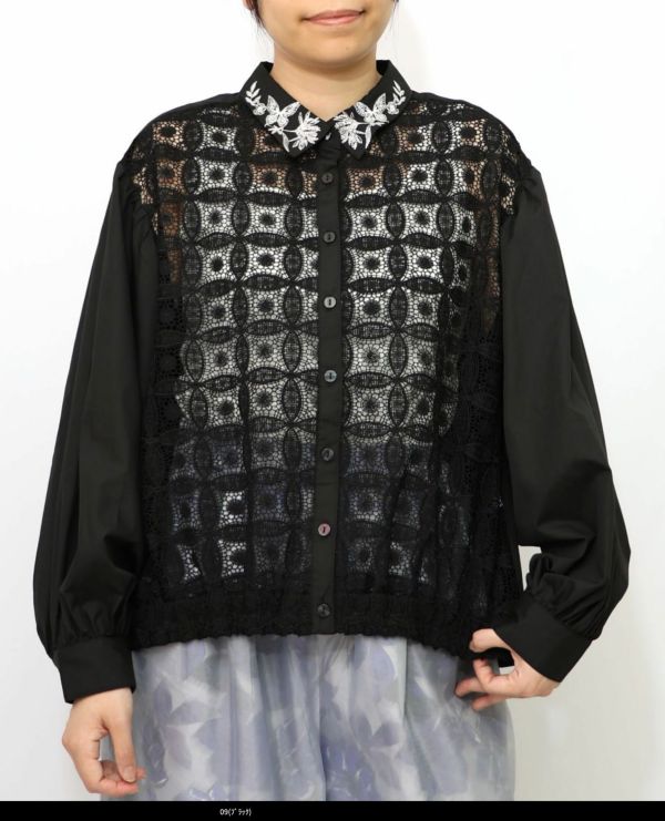 花朵刺繡簍空襯衫 