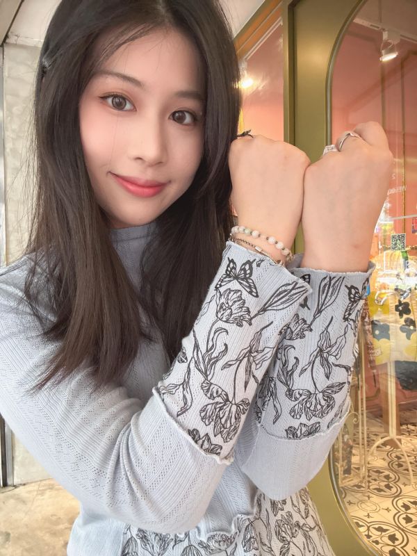 刺針毛圈鬱金香朵朵內搭衣 