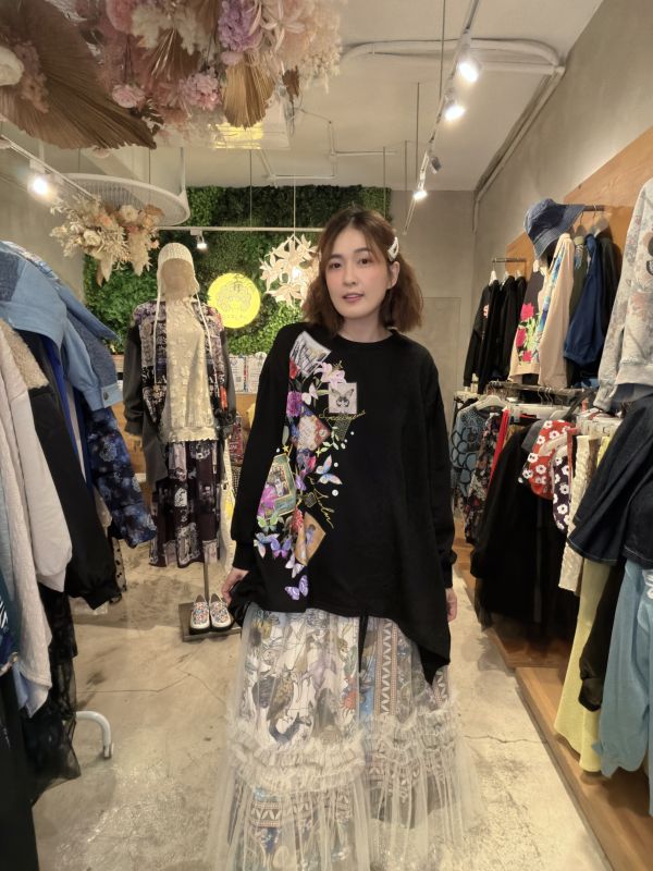 麻花針織抽繩造型上衣 