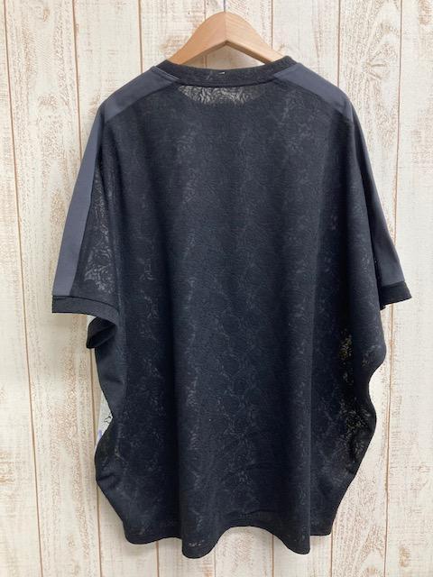 蕾絲布兔子塗鴉上衣 