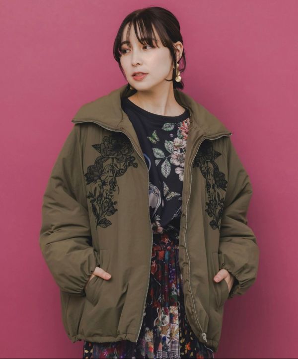 可拆領-花朵刺繡鋪棉夾克 
