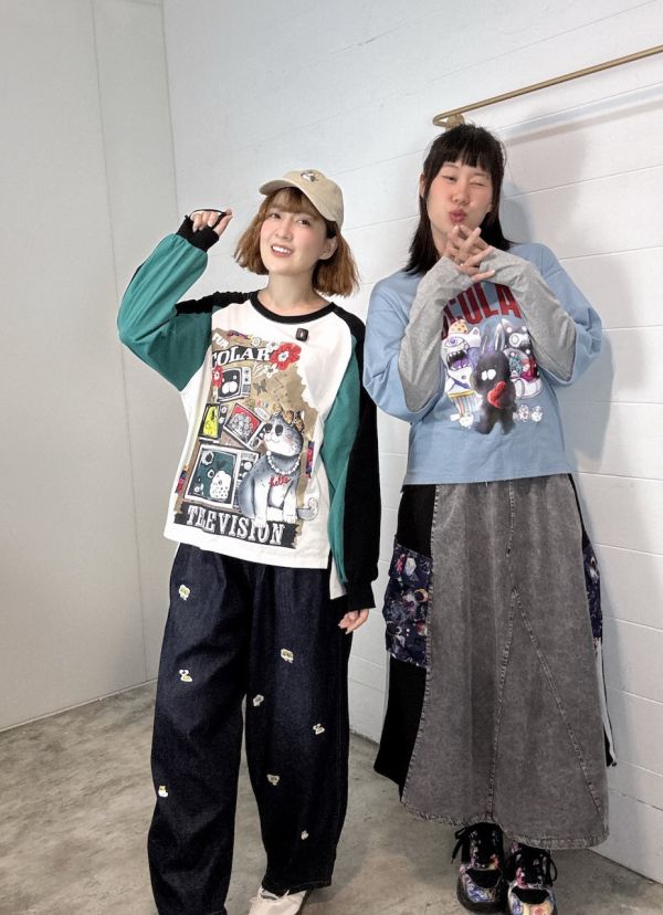 比莉貓搖滾撞袖上衣 