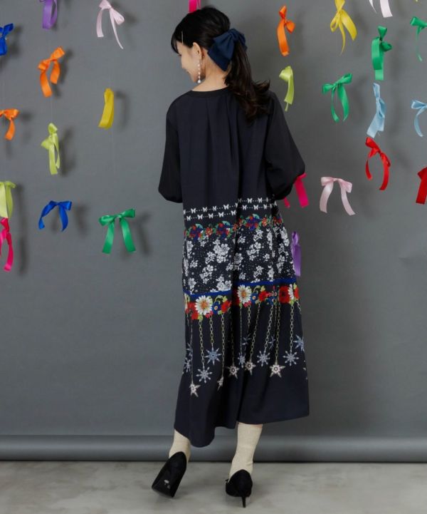 星星墜鍊長版洋裝 