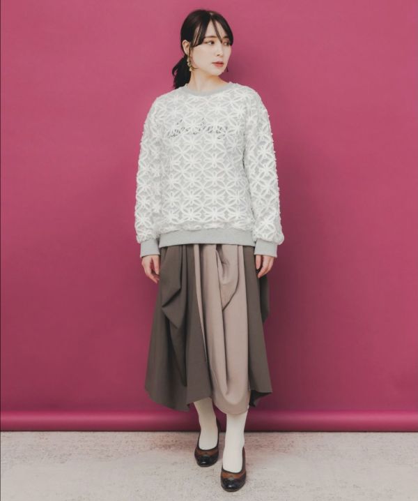 花朵蕾絲滿上衣 