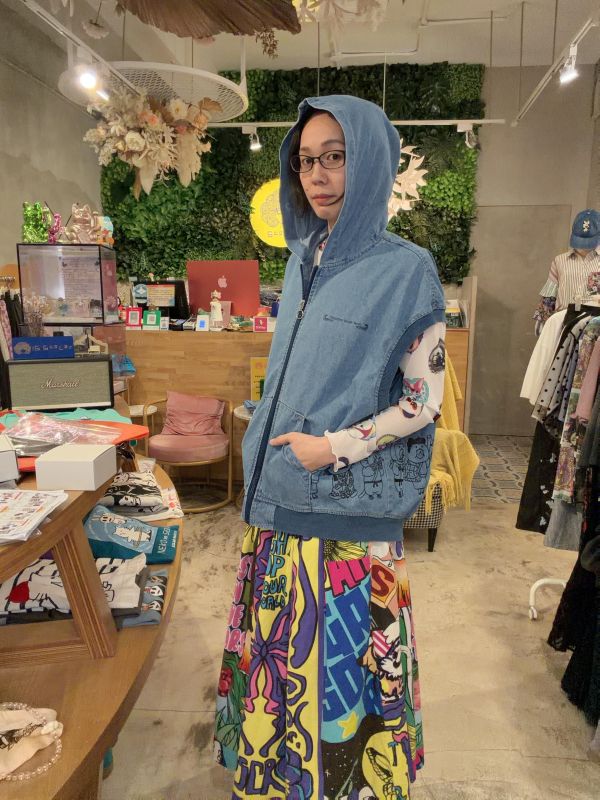 美式塗鴉口袋裙 