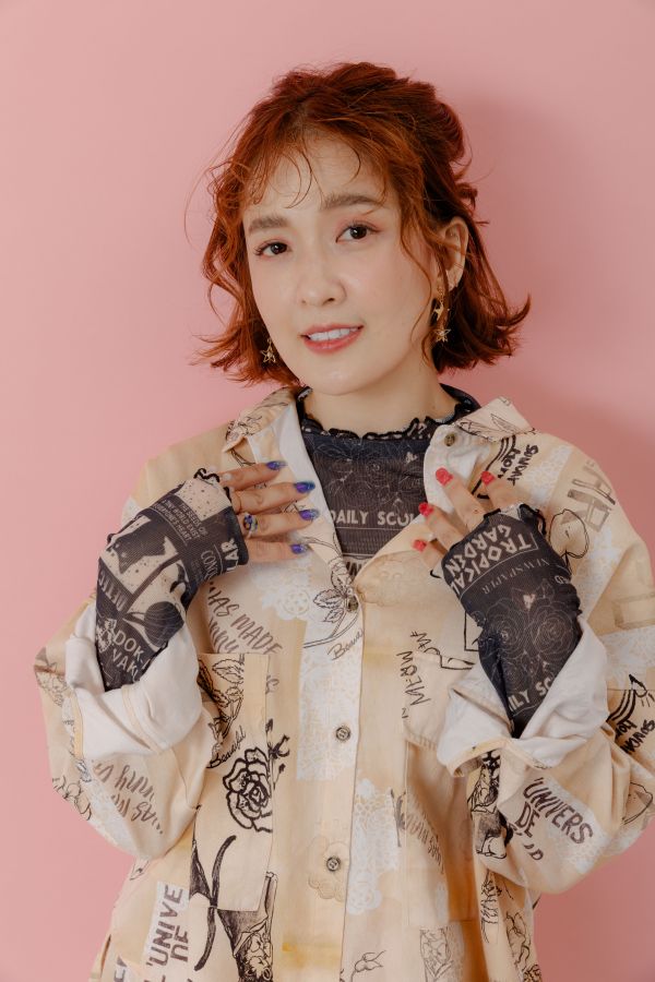 法式塗鴉內搭衣 