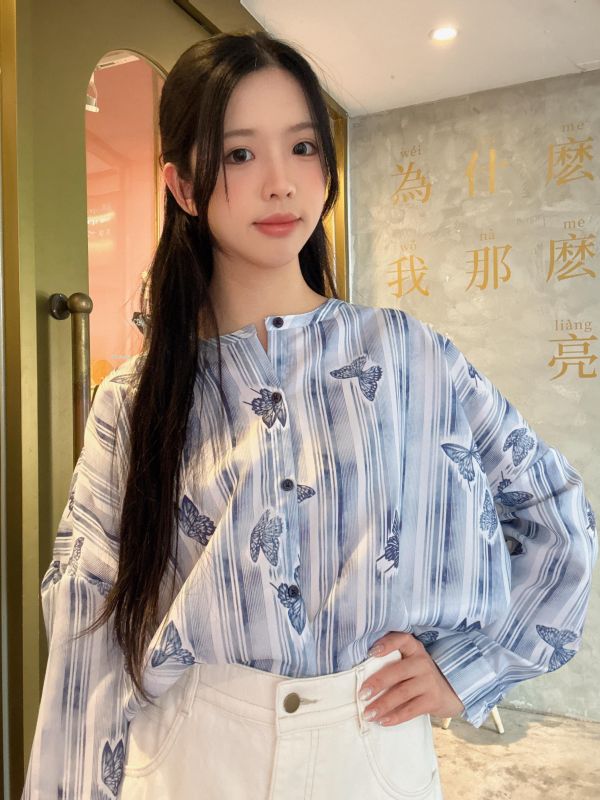 直條蝴蝶立領襯衫 
