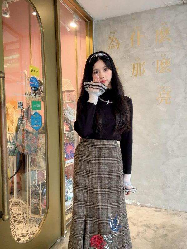 造型拼袖朵朵內搭衣 