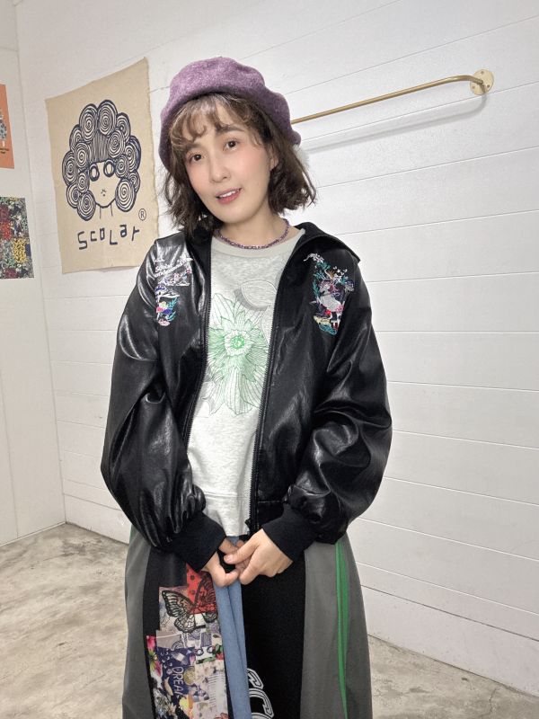 PREMIUM系-電繡花朵上衣 