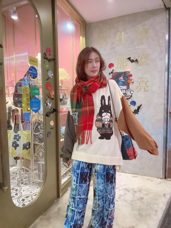 兔兔的冬裝撞袖上衣 