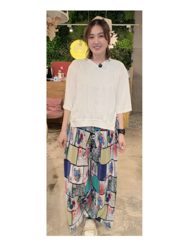 V領格子宇宙百褶上衣 