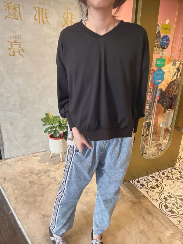 蝴蝶運動風牛仔褲 