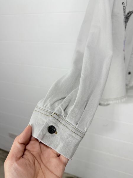 花朵刺繡毛邊襯衫 