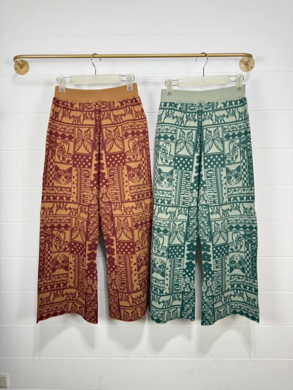 滿版圖騰針織寬褲 