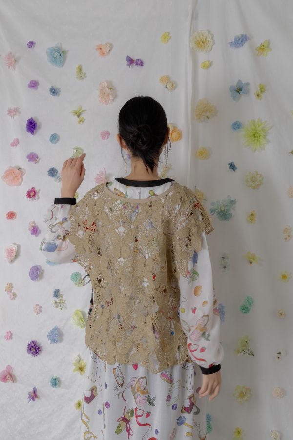 蝴蝶簍空蕾絲外罩 