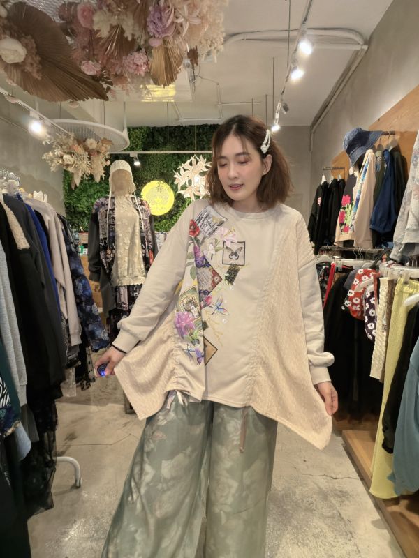 麻花針織抽繩造型上衣 