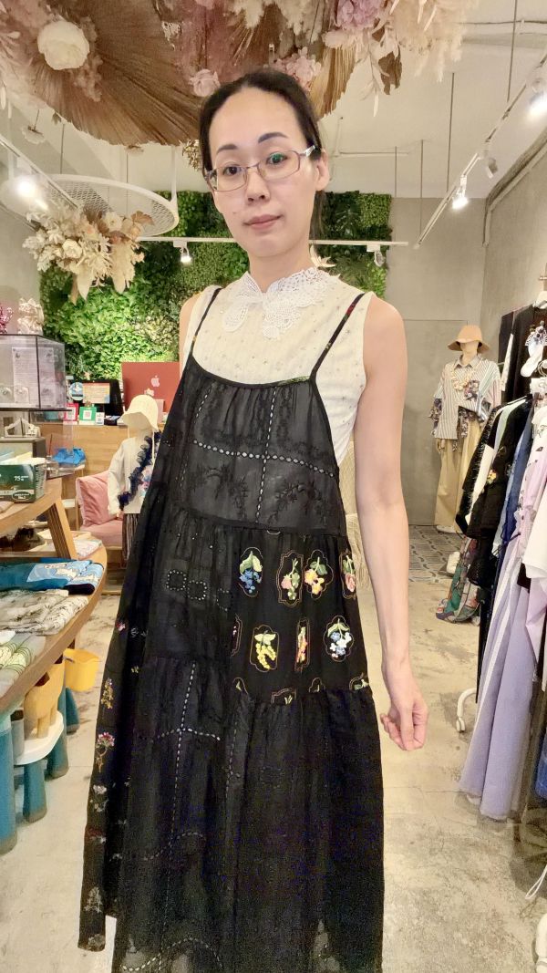 星星點蝴蝶蕾絲背心 