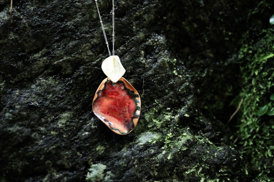 POEM of Nature｜A falling leaf heralds autumn（enamelled necklac） 