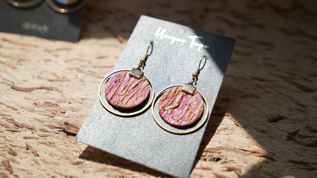 JUNG-YI, LIN｜Paper mulberry bark drop earrings 