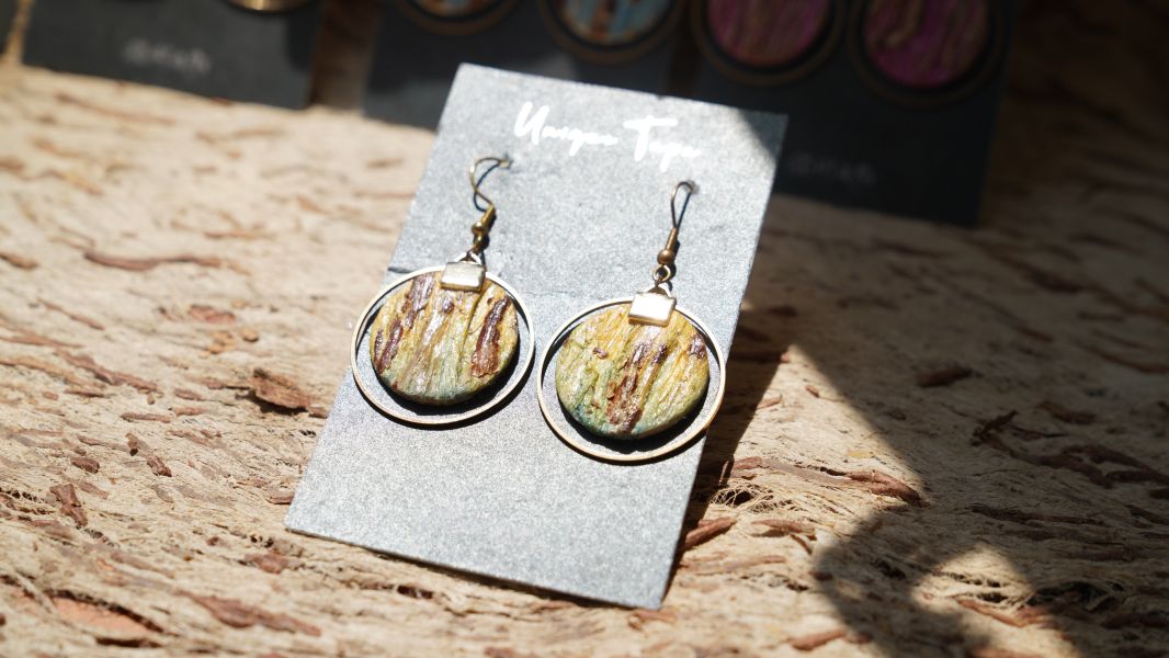 JUNG-YI, LIN｜Paper mulberry bark drop earrings 