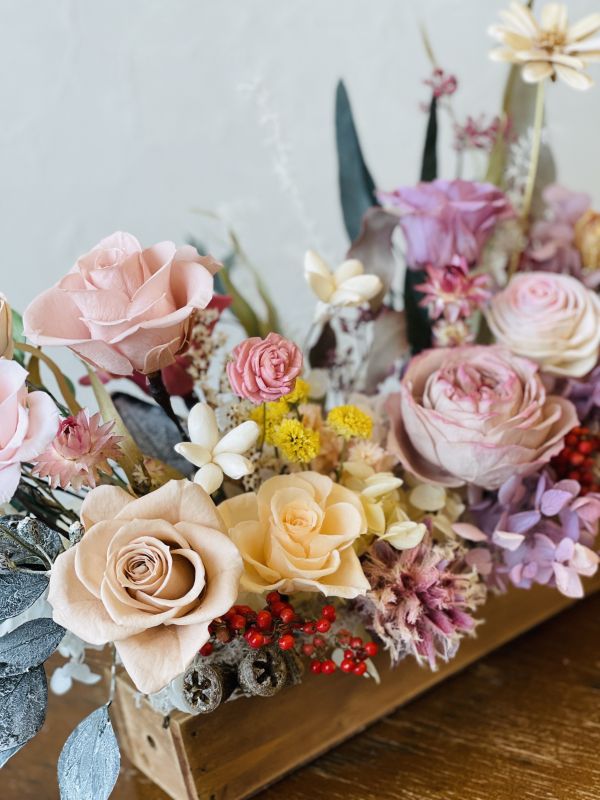 母親節特價_長型木盒桌上花-M 節慶永生花籃,   festival flower, table flower, basket flower, 不凋花, 乾燥花, 索拉花, 仿真花, 永生花,手提木盒桌上花, 長型木盒桌上花