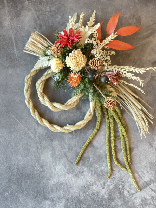 圓圓滿滿_新年注連繩 注連繩,  不凋花, 乾燥花, 索拉花, 仿真花, 永生花,永生花課程,新年花禮, chinesenewyeargift, 過年居家布置, 過年花禮, 乾燥花, 擬真花, 日本大地農園, 
しめなわ, Shimenawa, 新年壁掛, 新年掛飾, 喜妹娜哇 , 以斯帖花園, 過年花禮, 企業花藝課程, 企業包班花藝