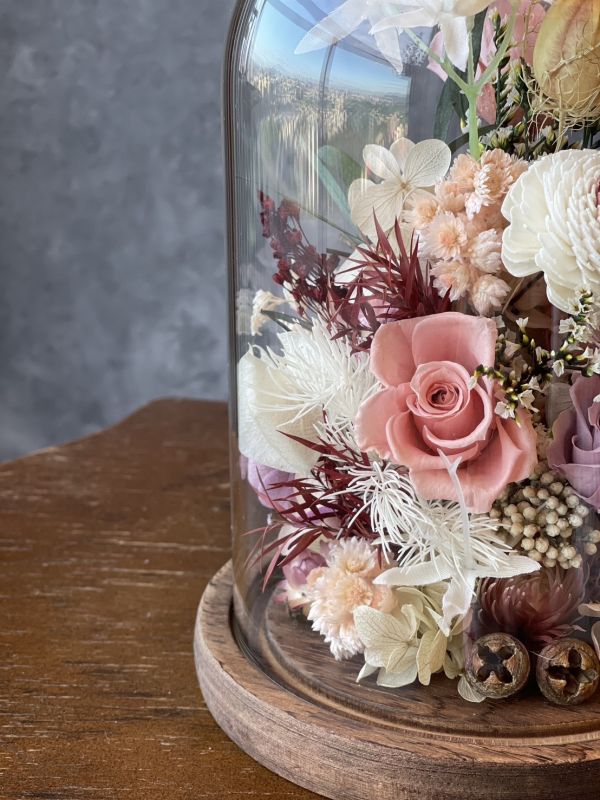 玻璃永生花盅(M) 玻璃永生花盅, 節慶永生花籃,   festival flower, table flower, basket flower, 不凋花, 乾燥花, 索拉花, 仿真花, 永生花,手提木盒桌上花, 長型木盒桌上花