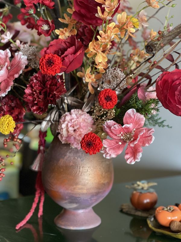 大型永生桌花 (含手作木質花器) 新年桌花,  不凋花, 乾燥花, 索拉花, 仿真花, 永生花,永生花課程,新年花禮, chinesenewyeargift, 過年居家布置, 過年花禮, 乾燥花, 擬真花, 日本大地農園, 玄關花, 茶几花