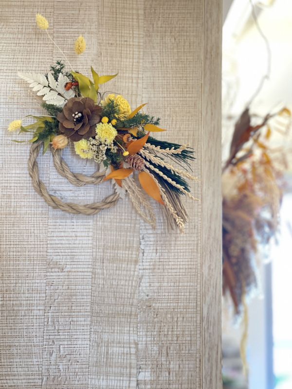 圓圓滿滿_新年注連繩 注連繩,  不凋花, 乾燥花, 索拉花, 仿真花, 永生花,永生花課程,新年花禮, chinesenewyeargift, 過年居家布置, 過年花禮, 乾燥花, 擬真花, 日本大地農園, 
しめなわ, Shimenawa, 新年壁掛, 新年掛飾, 喜妹娜哇 , 以斯帖花園, 過年花禮, 企業花藝課程, 企業包班花藝